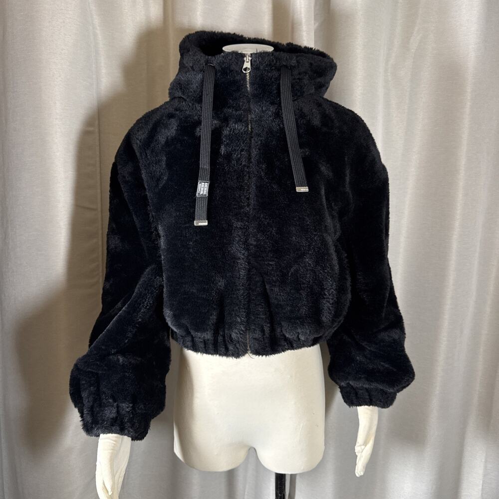Bershka Faux Fur Jacket Womens Black Hooded Zip Up Cropped Bomber Plush Coat M